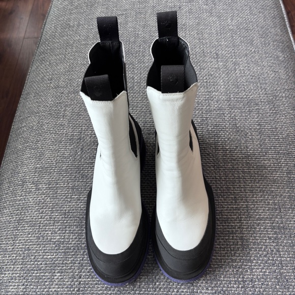 Off-White Luxury Italian Chelsea Leather Boots Purple Accent Chunky Sole Size 39 - Picture 11 of 12